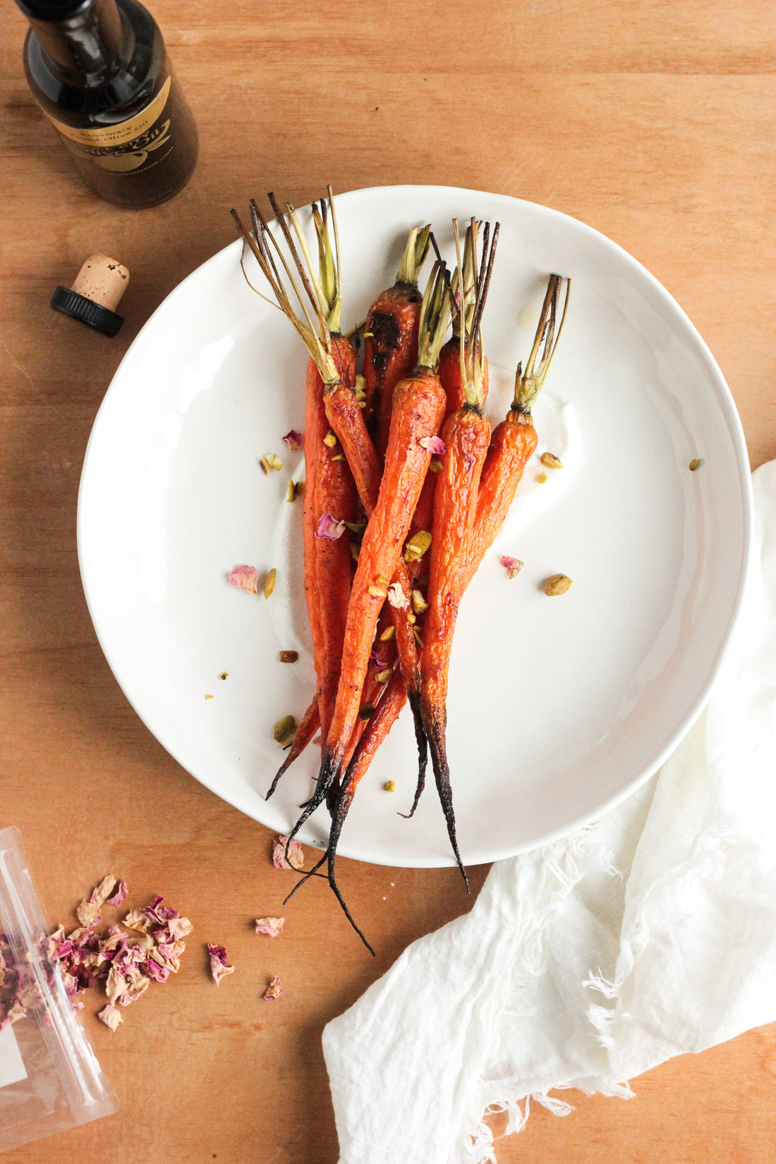 Roast Carrots with yogurt dipping sauce
